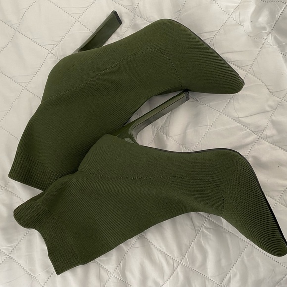 Pointed toe knitted sock boots - Picture 5 of 5